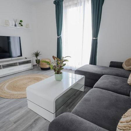 Apartament Radiana Băile Felix Екстериор снимка